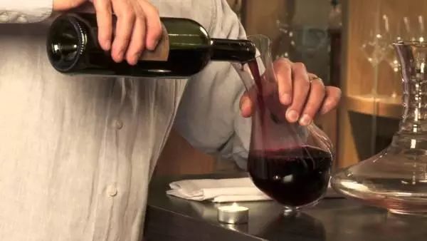 红酒为什么要醒酒？醒酒是什么意思？